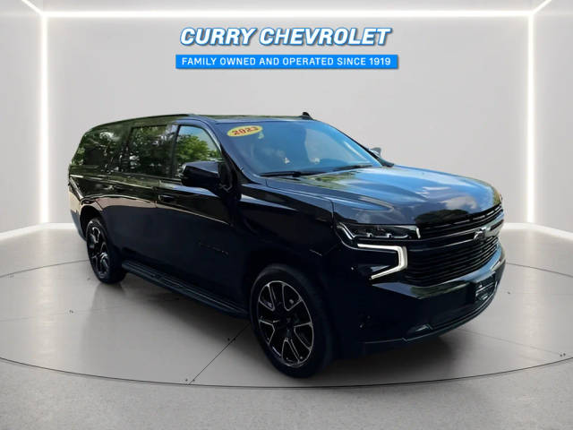 2023 Chevrolet Suburban RST 4WD photo