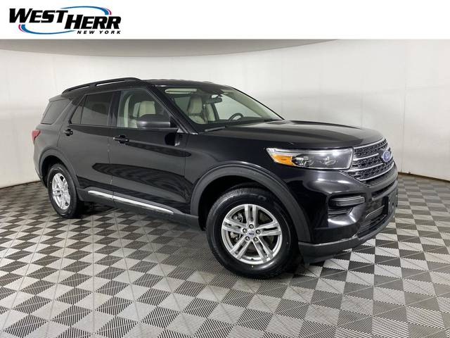 2023 Ford Explorer XLT 4WD photo