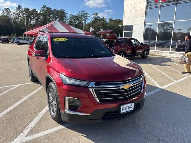 2023 Chevrolet Traverse LT Cloth FWD photo