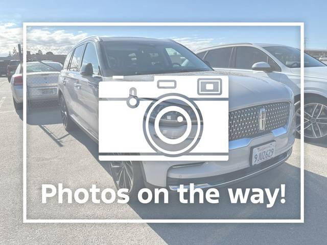 2023 Lincoln Aviator Reserve AWD photo