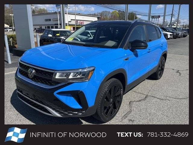 2023 Volkswagen Taos SE AWD photo