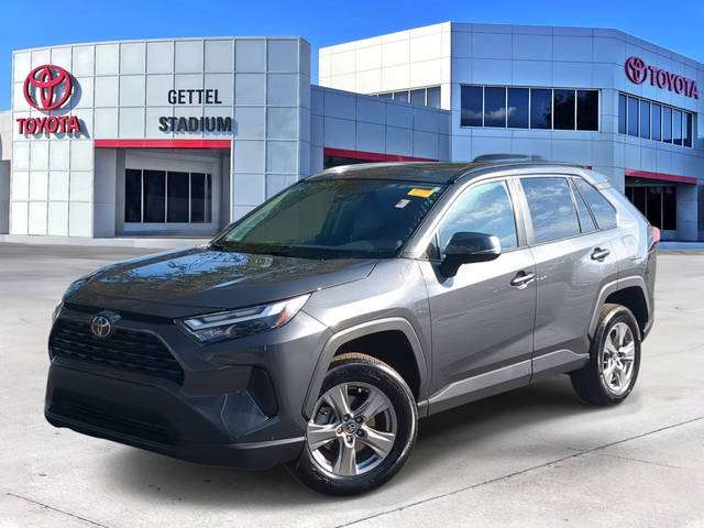 2023 Toyota RAV4 XLE FWD photo