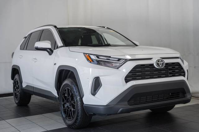 2023 Toyota RAV4 XLE FWD photo