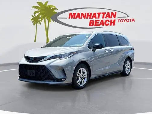 2023 Toyota Sienna XSE AWD photo