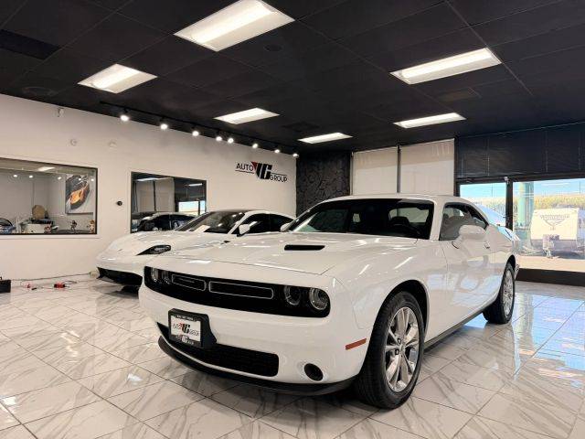 2023 Dodge Challenger SXT AWD photo