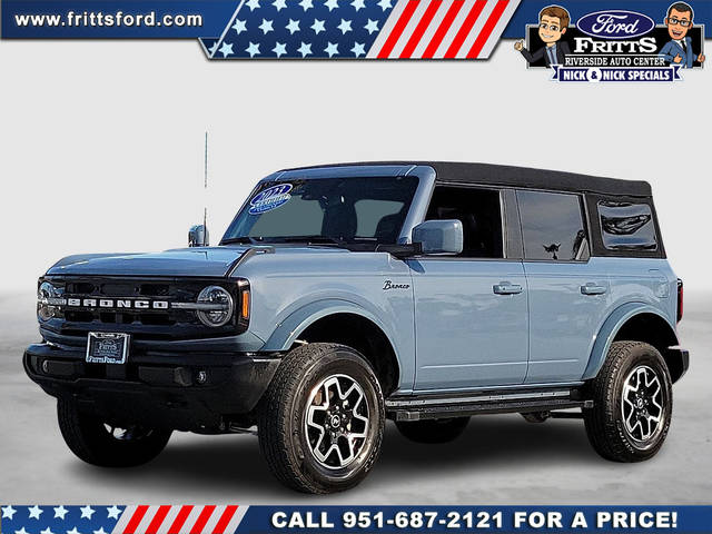 2023 Ford Bronco 4 Door Outer Banks 4WD photo