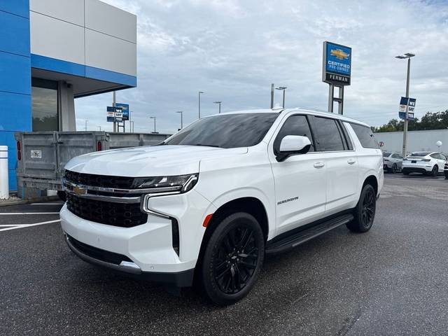 2023 Chevrolet Suburban LS RWD photo