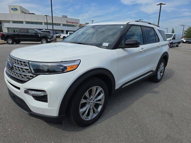 2023 Ford Explorer Limited 4WD photo