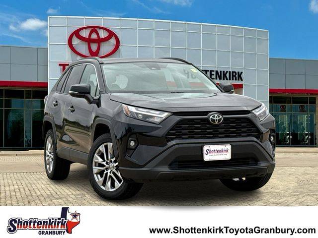 2023 Toyota RAV4 XLE Premium FWD photo