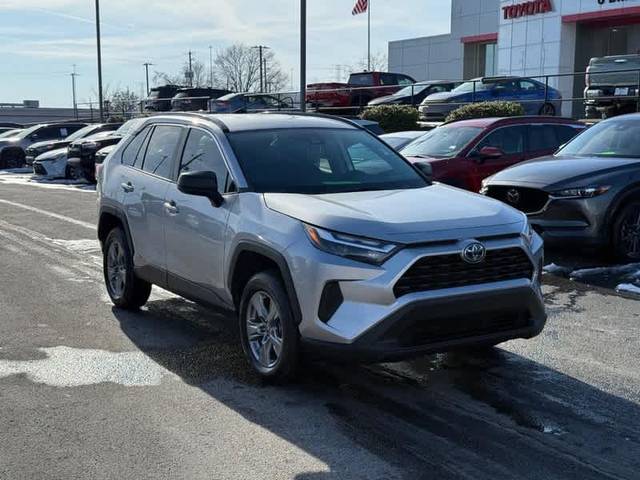 2023 Toyota RAV4 Hybrid LE AWD photo