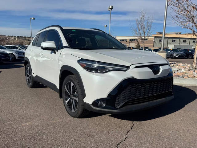 2023 Toyota Corolla Cross Hybrid XSE AWD photo