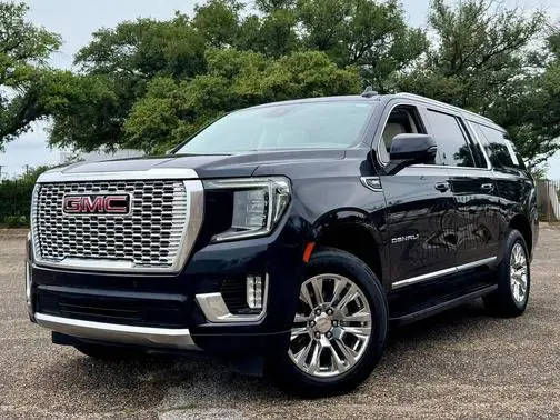 2023 GMC Yukon XL Denali 4WD photo