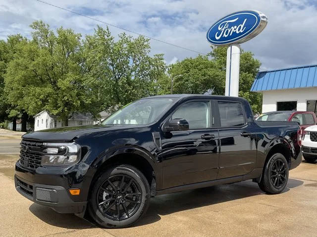 2023 Ford Maverick LARIAT AWD photo