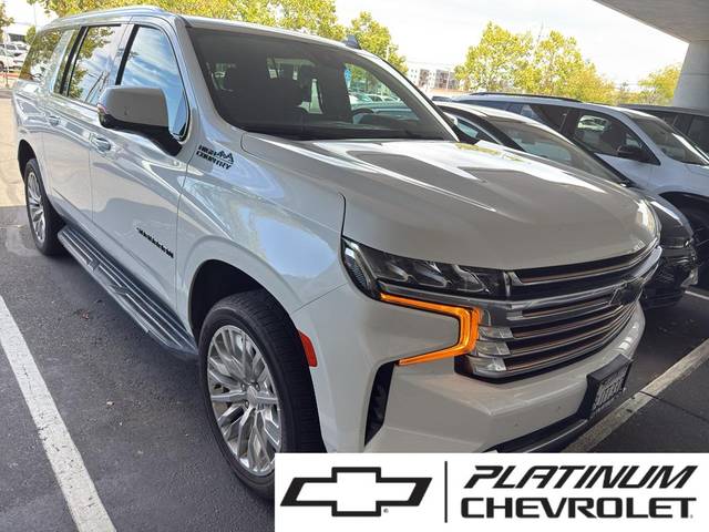 2023 Chevrolet Suburban High Country 4WD photo