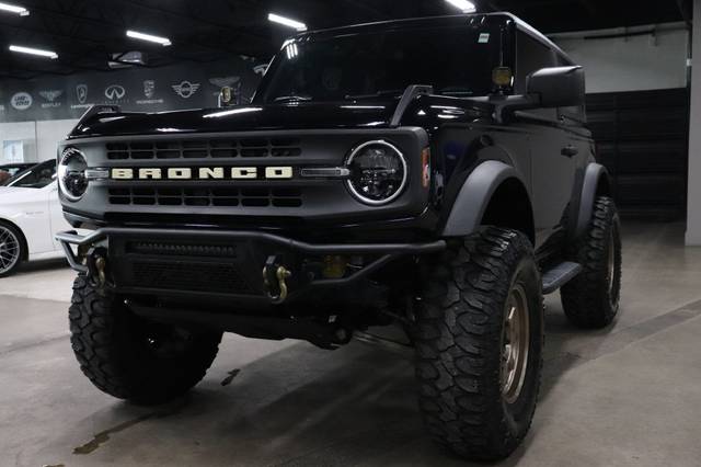 2023 Ford Bronco 2 Door Base 4WD photo