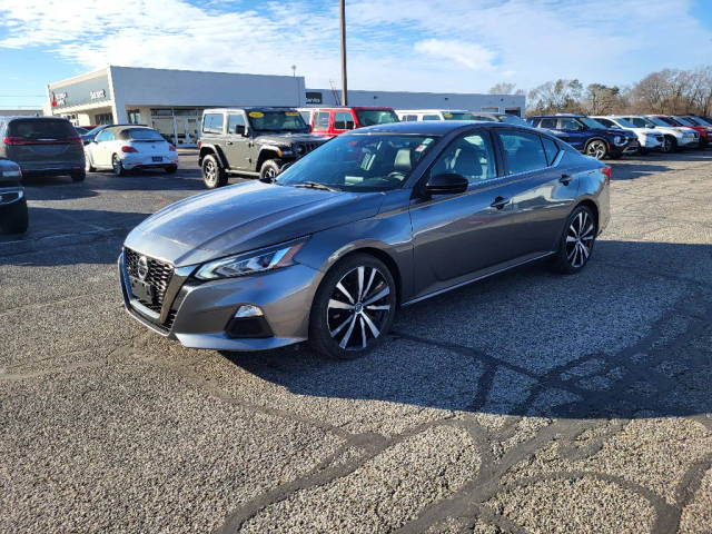 2022 Nissan Altima 2.5 SR FWD photo