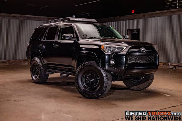 2021 Toyota 4Runner SR5 4WD photo