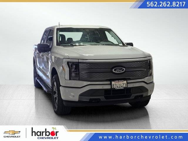 2023 Ford F-150 Lightning XLT AWD photo