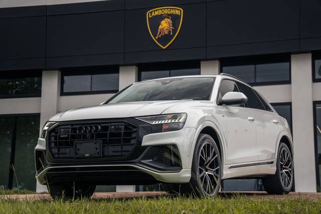 2023 Audi Q8 Premium Plus AWD photo