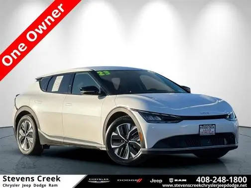 2023 Kia EV6 Light RWD photo