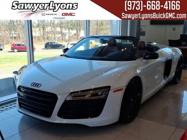 2015 Audi R8 V8 AWD photo