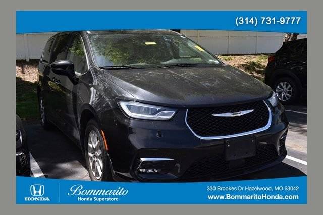 2021 Chrysler Pacifica Minivan Touring L FWD photo