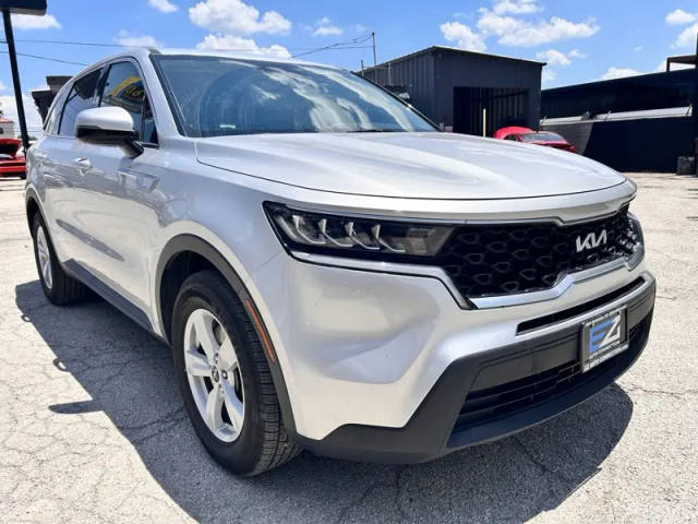 2022 Kia Sorento LX FWD photo