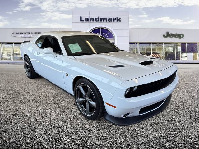 2023 Dodge Challenger R/T Scat Pack RWD photo