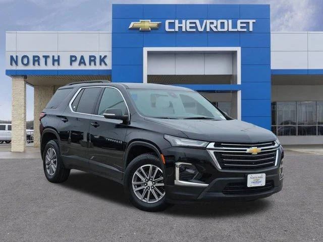 2023 Chevrolet Traverse LT Cloth FWD photo