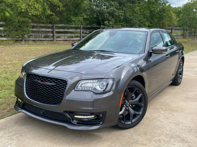 2022 Chrysler 300 300S RWD photo