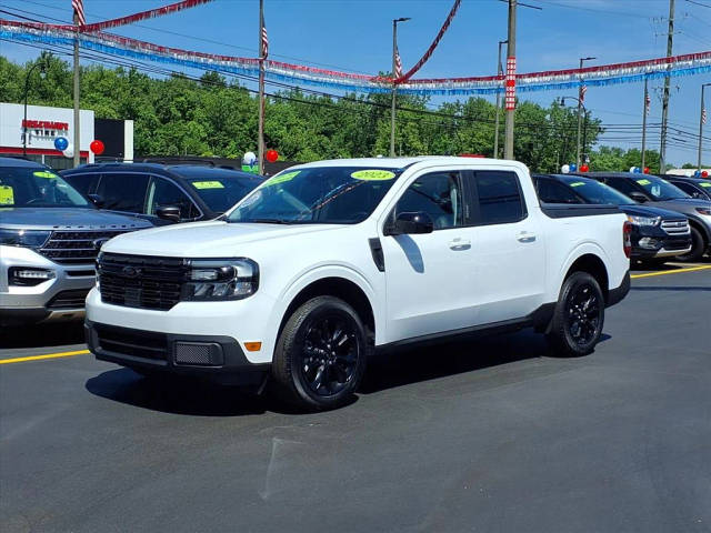 2023 Ford Maverick LARIAT AWD photo