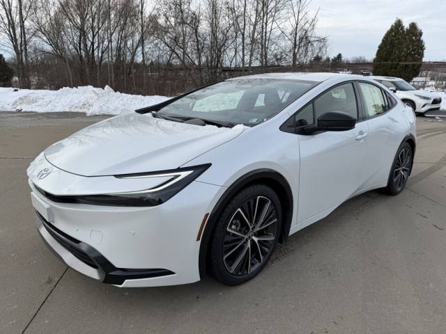 2023 Toyota Prius XLE FWD photo