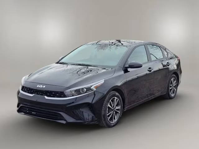 2023 Kia Forte LXS FWD photo