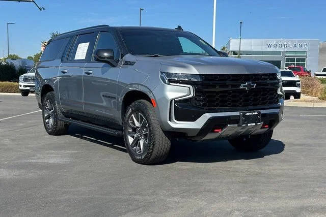 2023 Chevrolet Suburban Z71 4WD photo