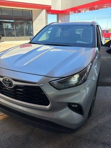 2023 Toyota Highlander XLE FWD photo