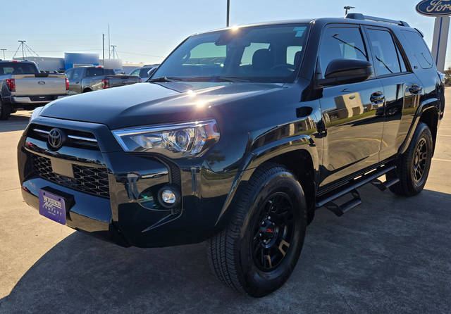 2023 Toyota 4Runner SR5 RWD photo