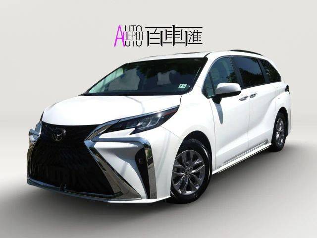 2023 Toyota Sienna XLE AWD photo