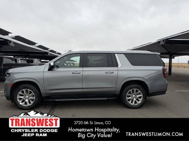 2023 Chevrolet Suburban Premier 4WD photo