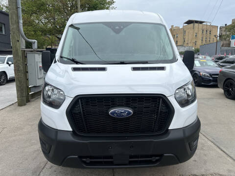 2021 Ford   RWD photo