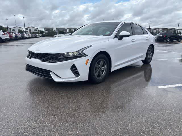 2022 Kia K5 LXS FWD photo