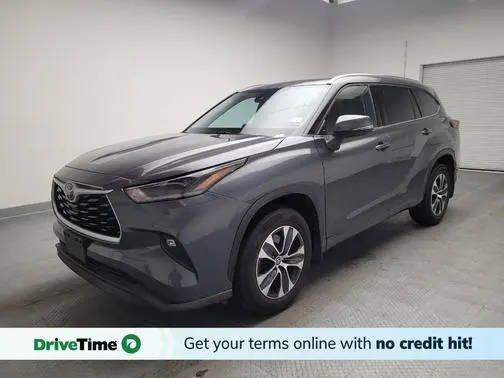 2021 Toyota Highlander XLE AWD photo