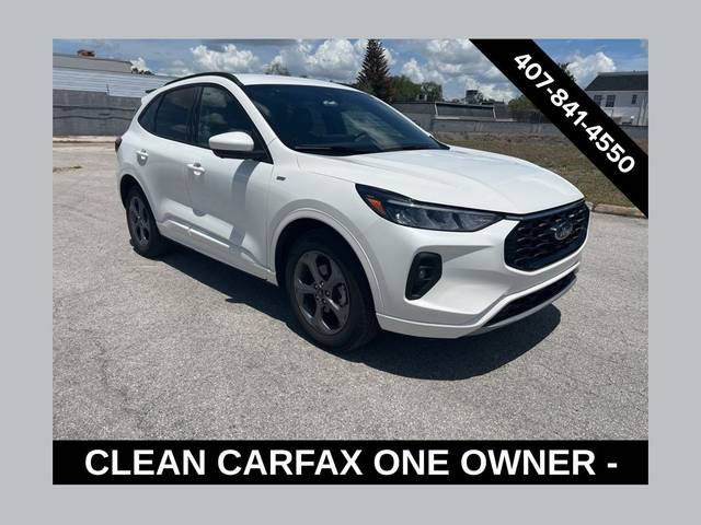 2023 Ford Escape ST-Line Select AWD photo