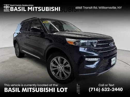 2023 Ford Explorer XLT 4WD photo