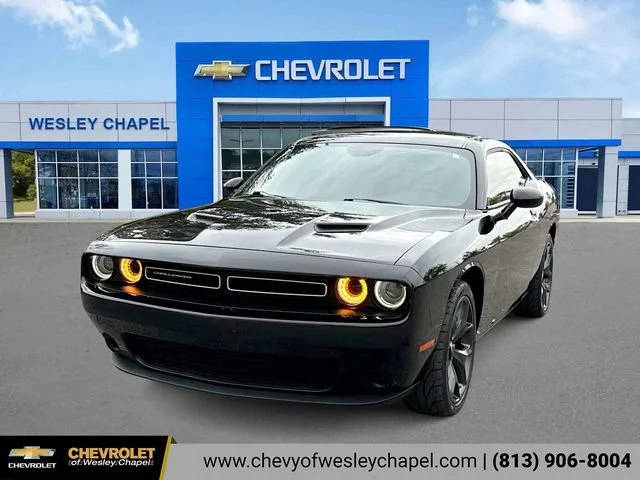 2023 Dodge Challenger SXT RWD photo