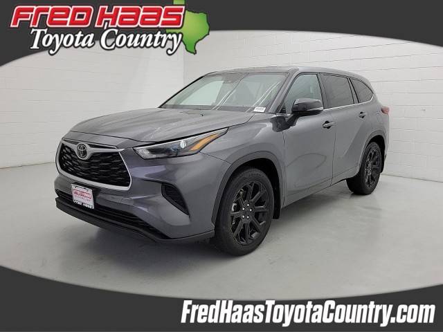 2023 Toyota Highlander L FWD photo