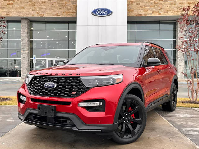 2023 Ford Explorer ST 4WD photo