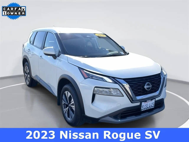 2023 Nissan Rogue SV FWD photo