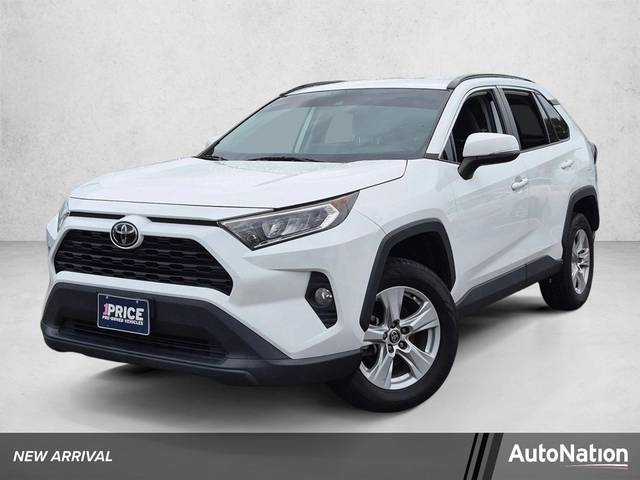 2021 Toyota RAV4 XLE AWD photo
