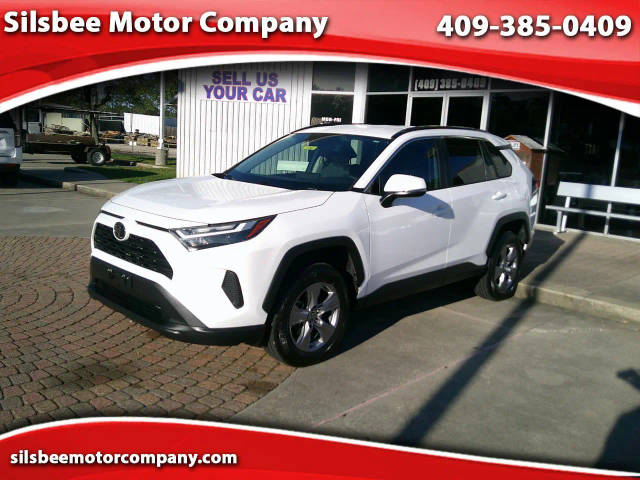 2022 Toyota RAV4 XLE AWD photo