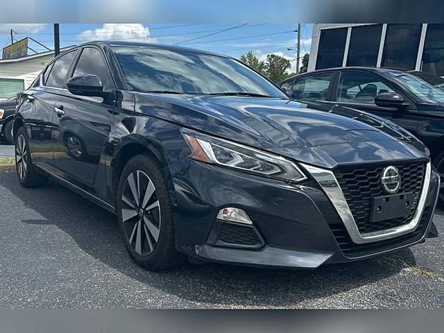 2022 Nissan Altima 2.5 SV AWD photo